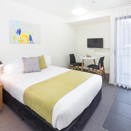 City Edge North Melbourne Apartment Hotel מראה חיצוני תמונה