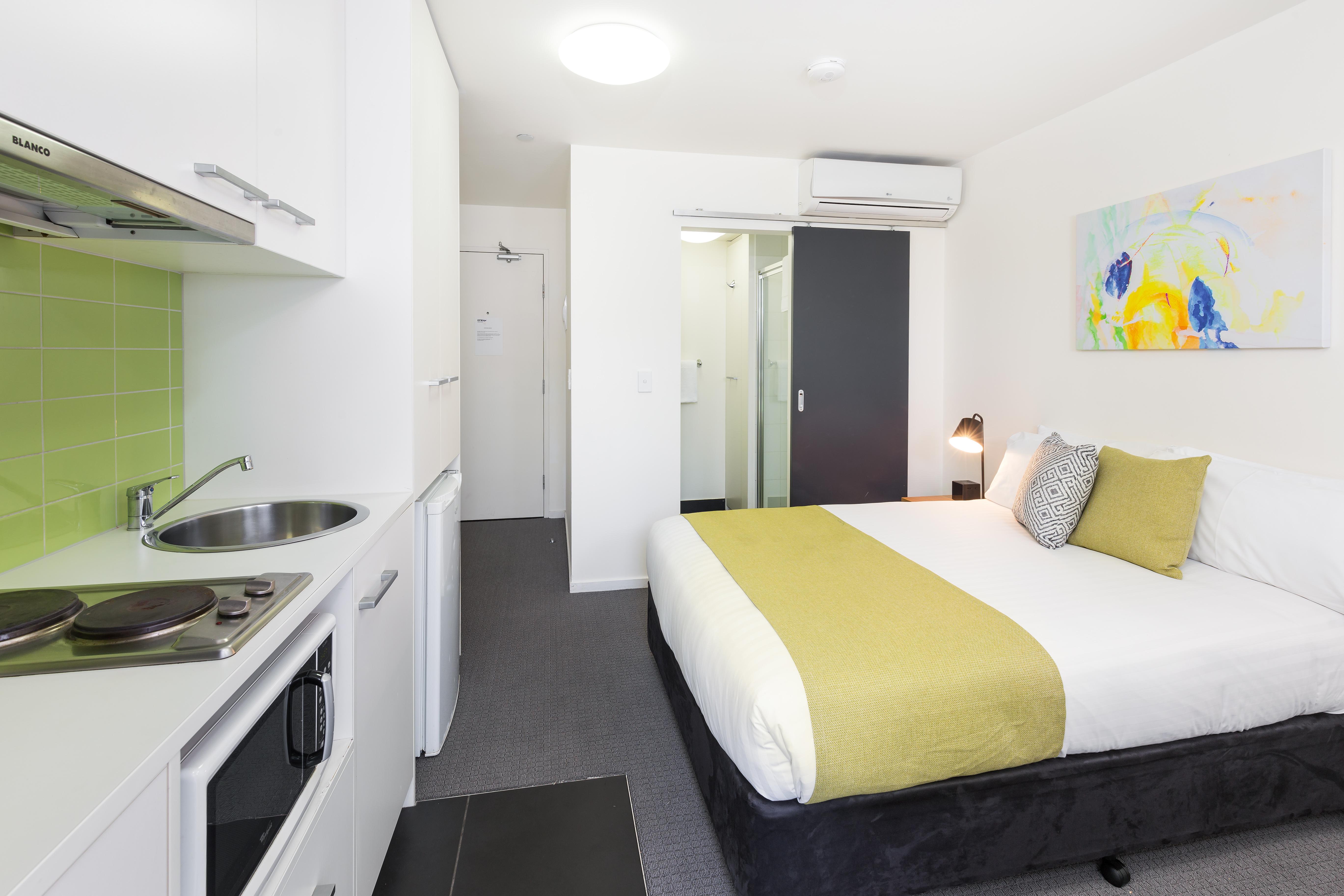 City Edge North Melbourne Apartment Hotel מראה חיצוני תמונה