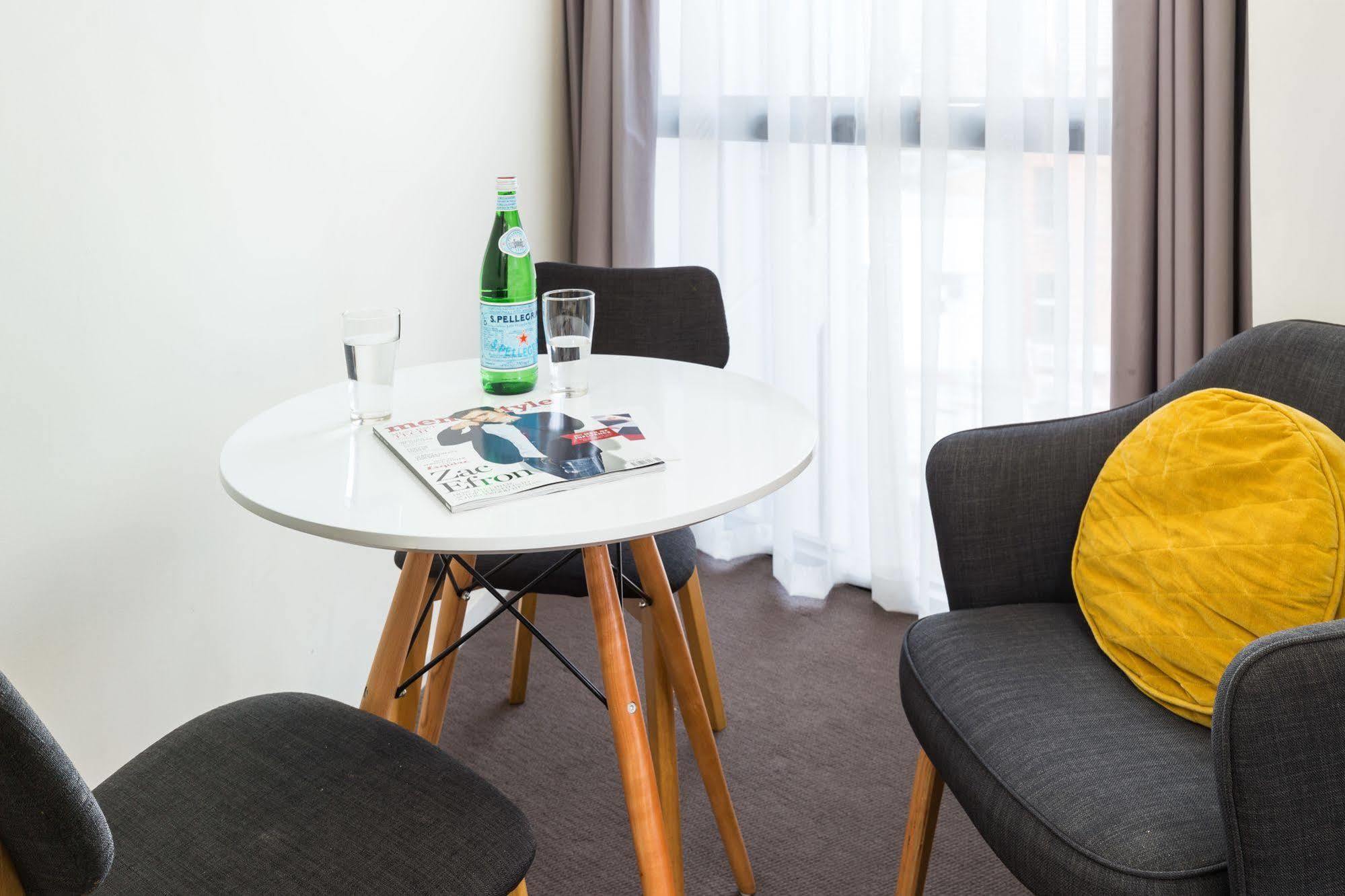 City Edge North Melbourne Apartment Hotel מראה חיצוני תמונה